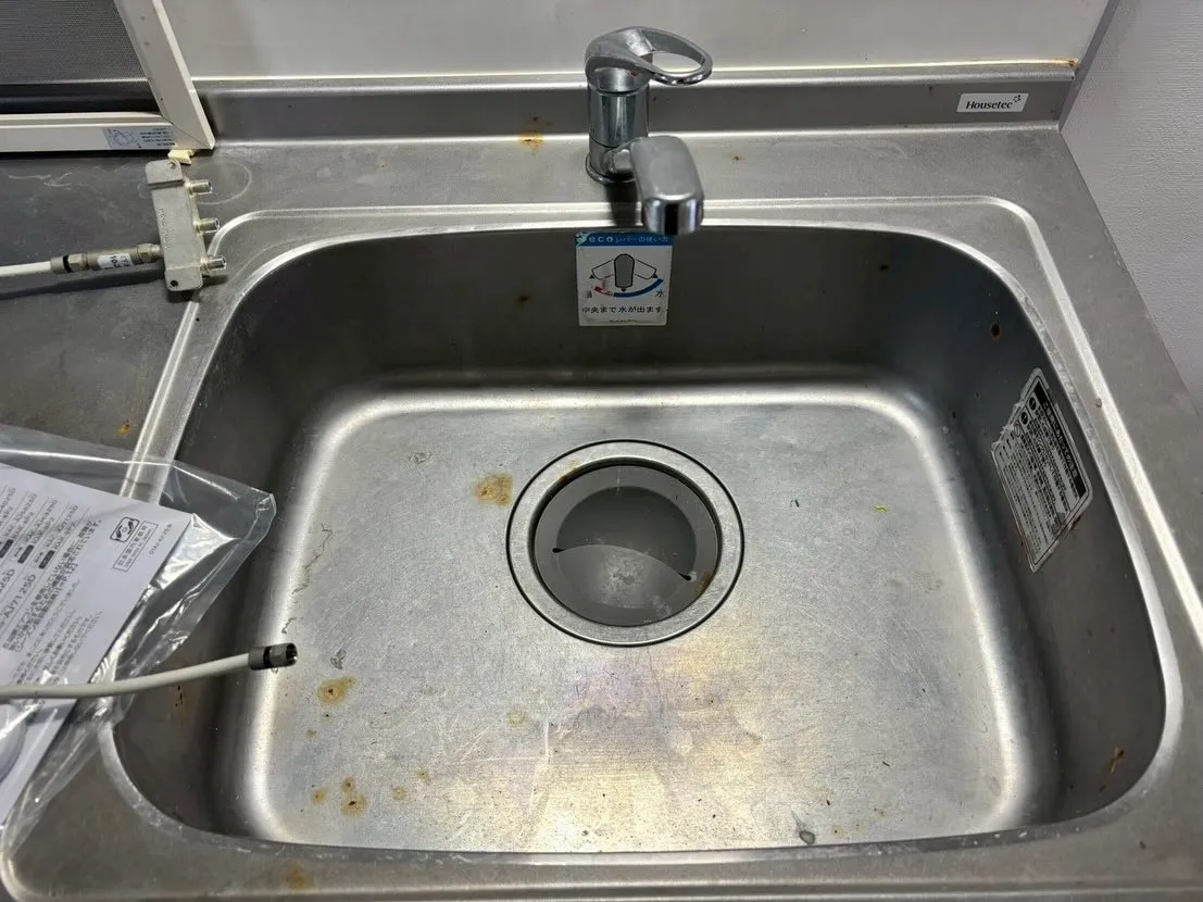 毎日使うキッチン、気づけばいつの間にか油汚れがこびりついてし...