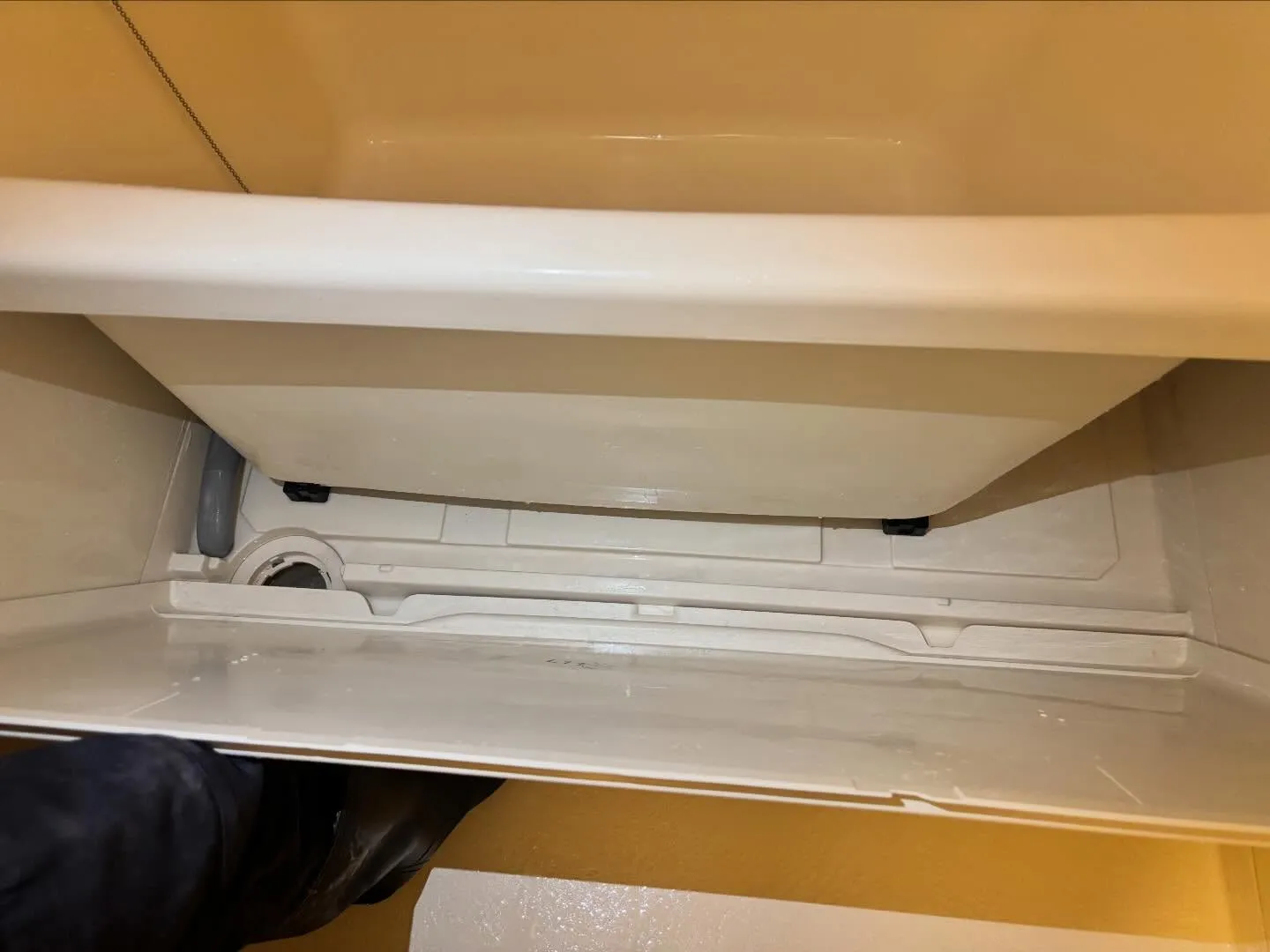 毎日頑張るあなたの背後には、意外と見えない汚れが潜んでいます...