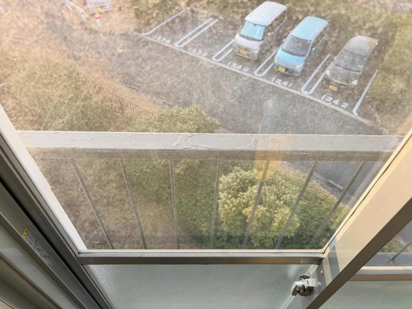 窓って、普段あまり意識しないかもしれませんが、その透明さは家...