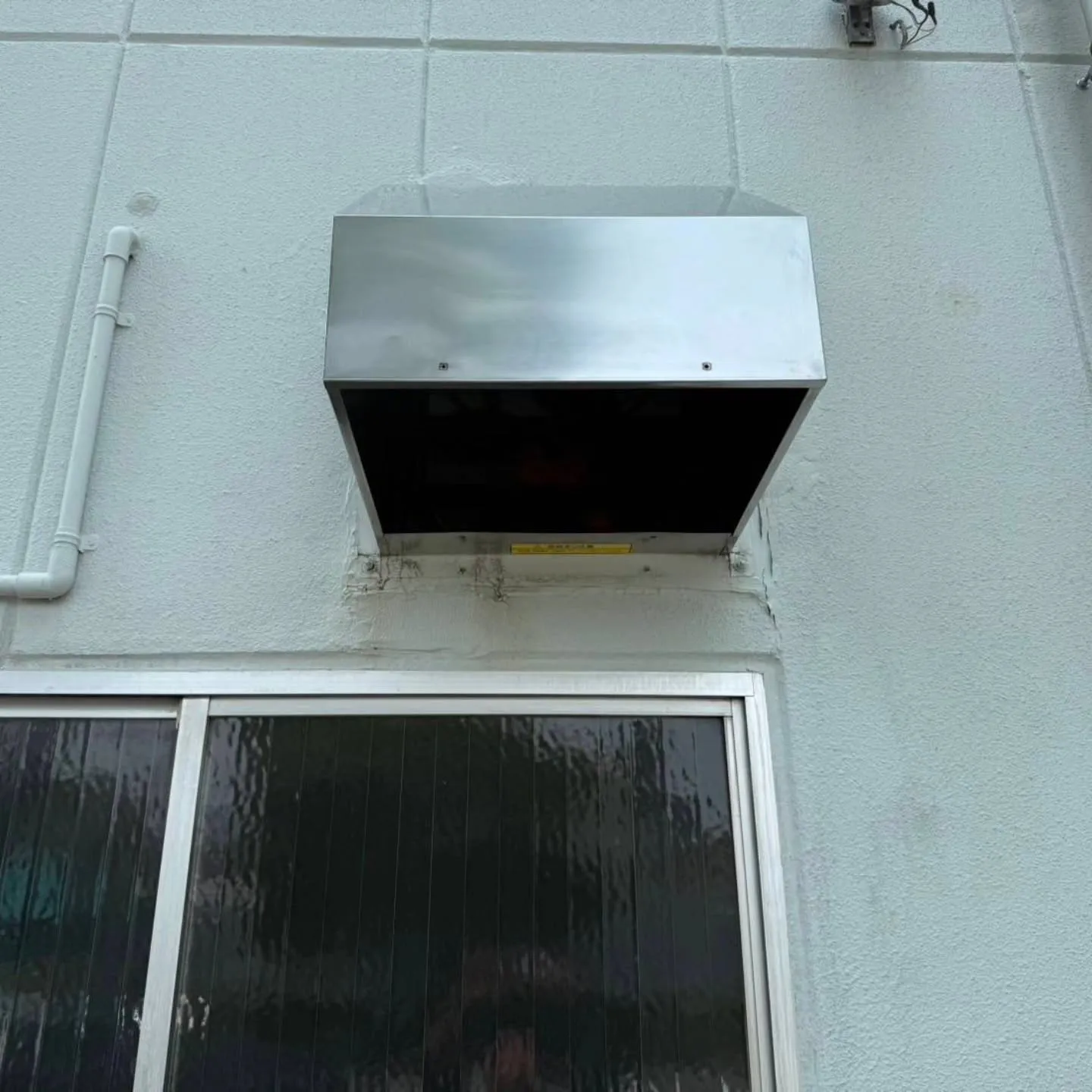 自分と汚れに厳しく、人に優しいスミレです!自動車部品製造工場...