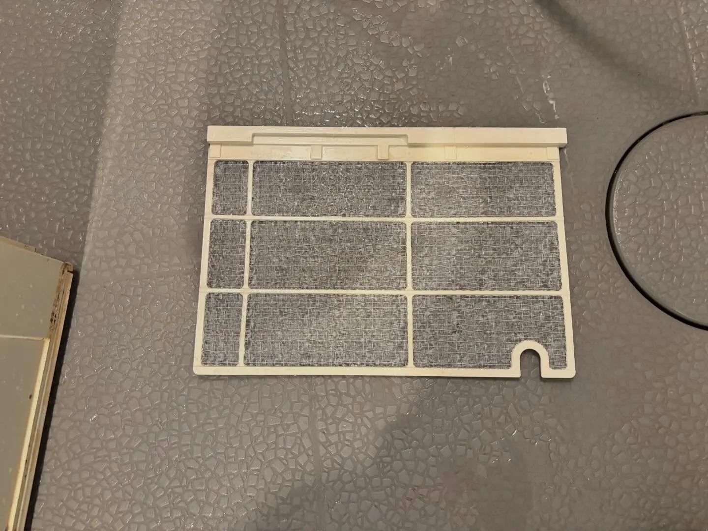 毎日忙しくて、つい見逃しがちな場所ありませんか？例えば、浴室...