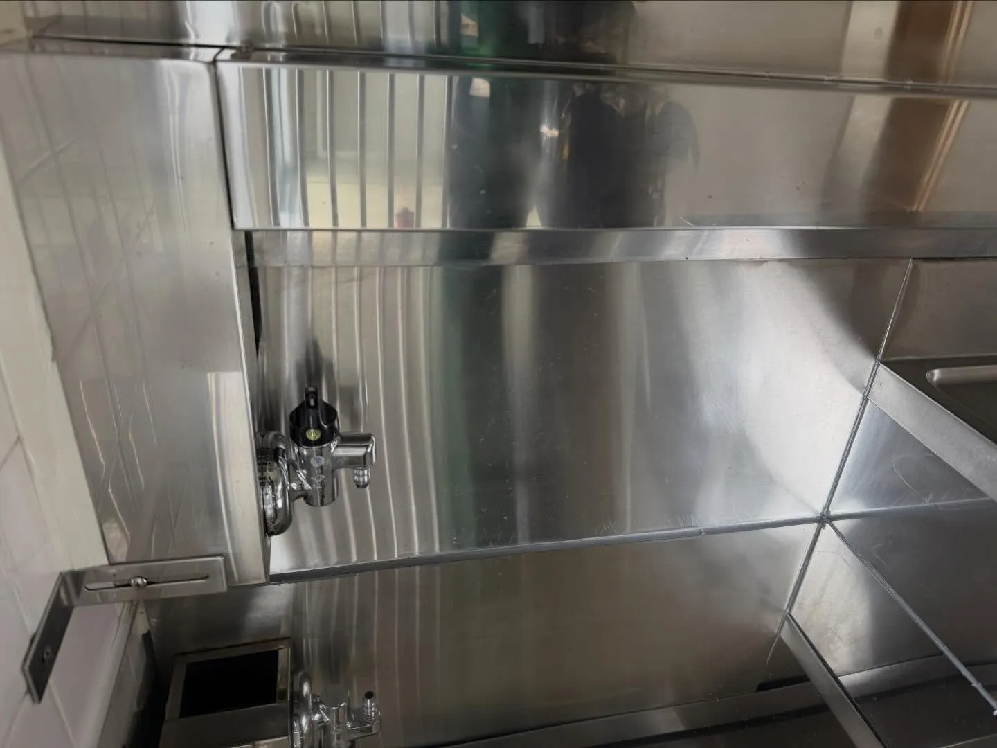 こんにちは！汚れに厳しく、人に優しいスミレです！