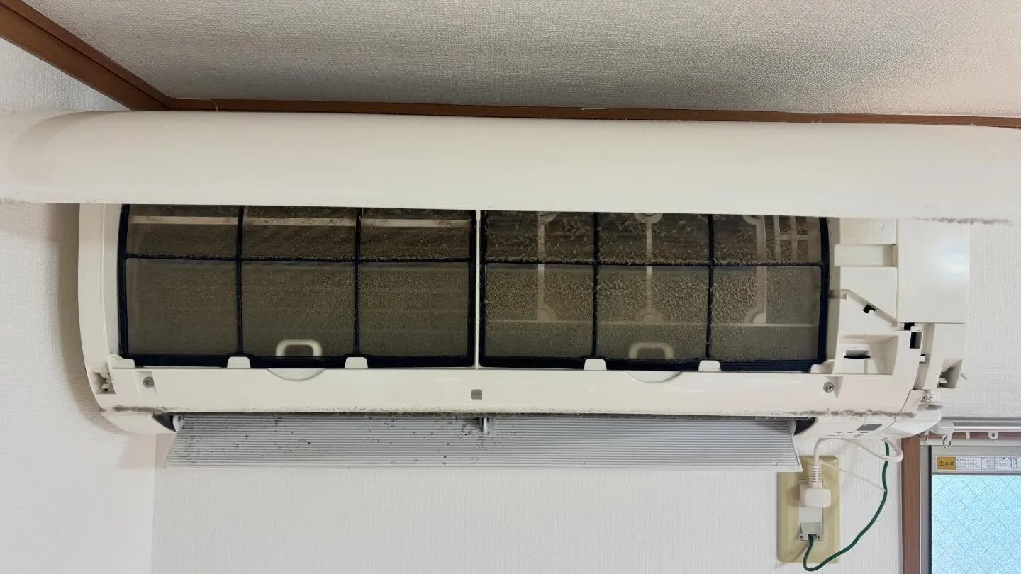 エアコン清掃の専門サービス、試してみませんか？家でもオフィス...