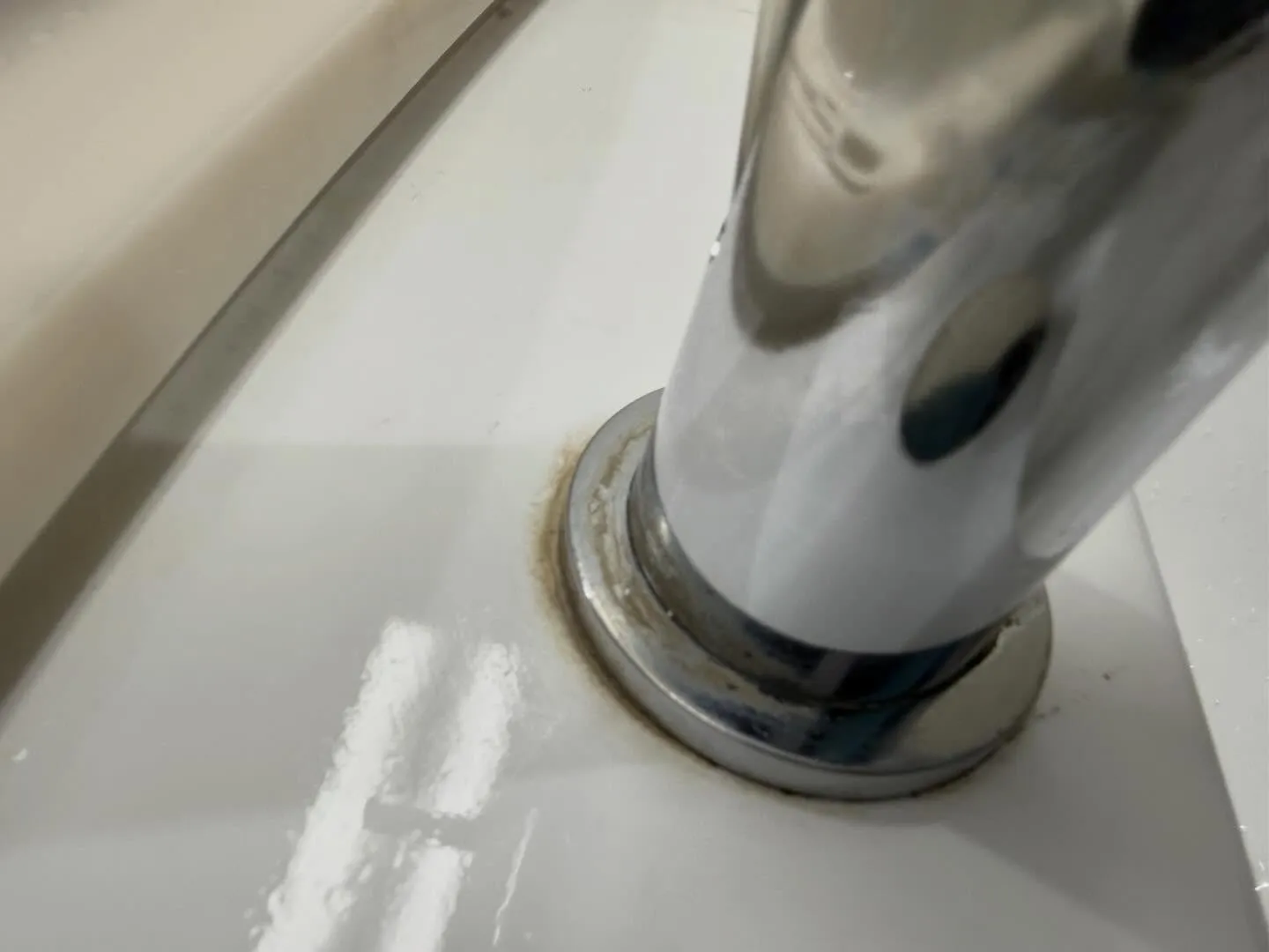 こんにちわ!汚れに厳しく、人に優しいスミレです!