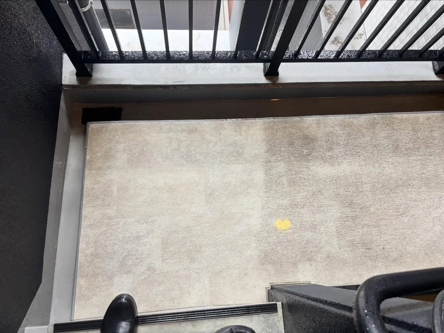 忙しい日常の中で、ふと気が付くと、マンションの共用部分がなん...