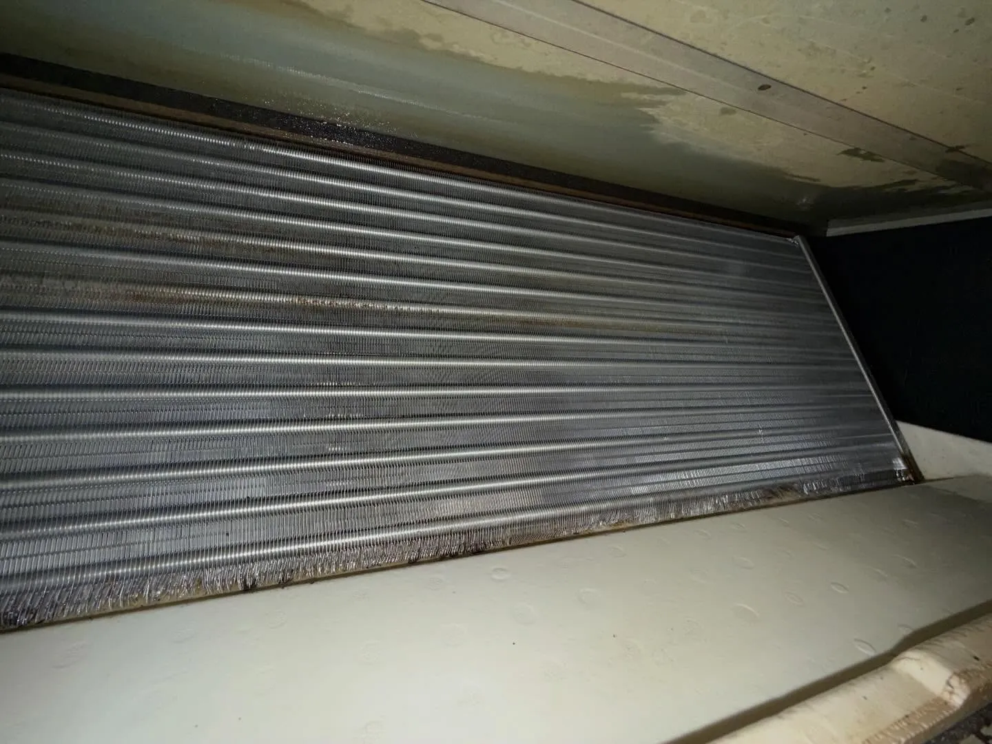 お部屋の空気、毎日新鮮に保てていますか？ビルトインエアコンで...