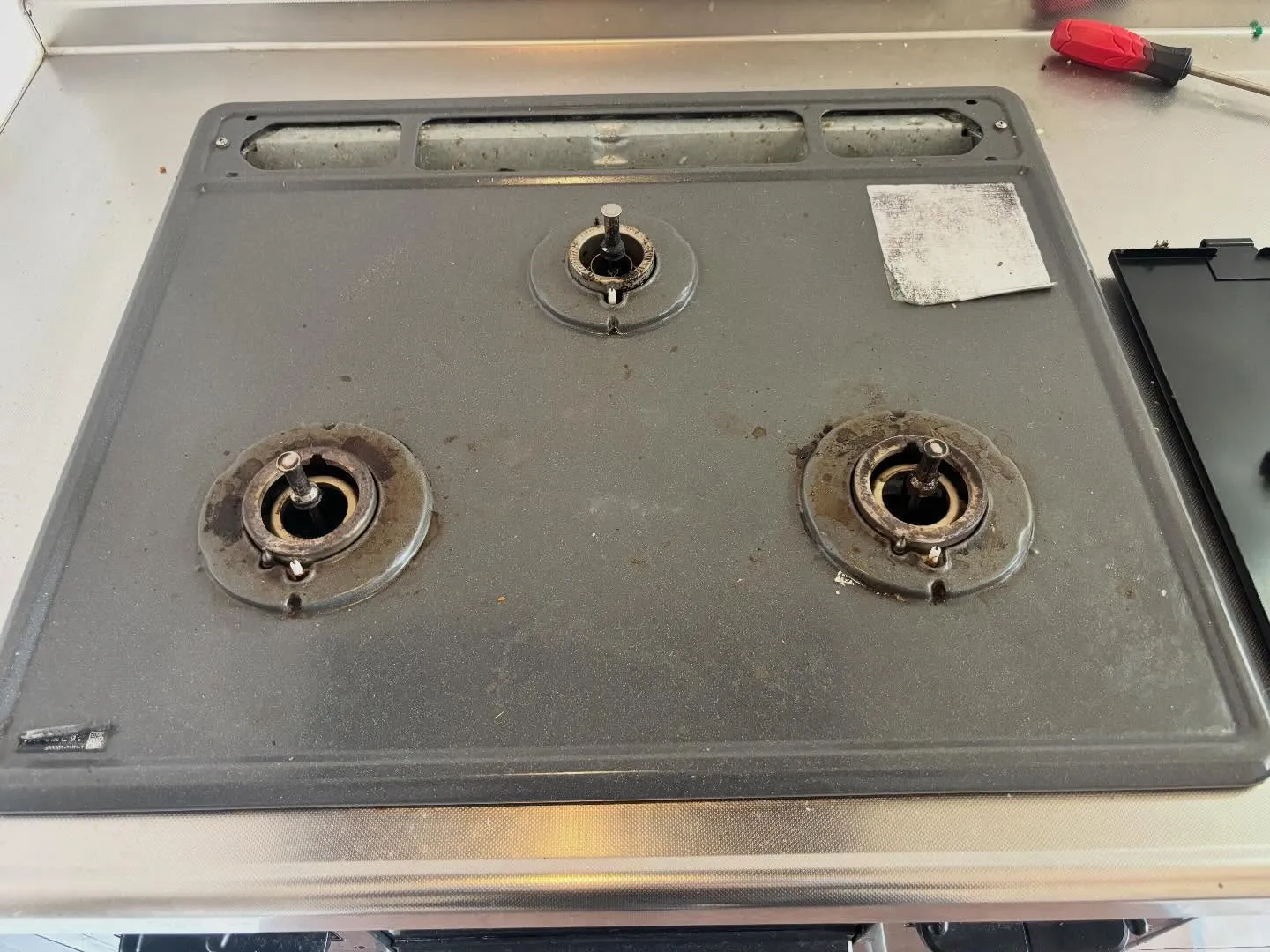 油汚れや焦げつき、どうやって落としていいかわからない！そんな...