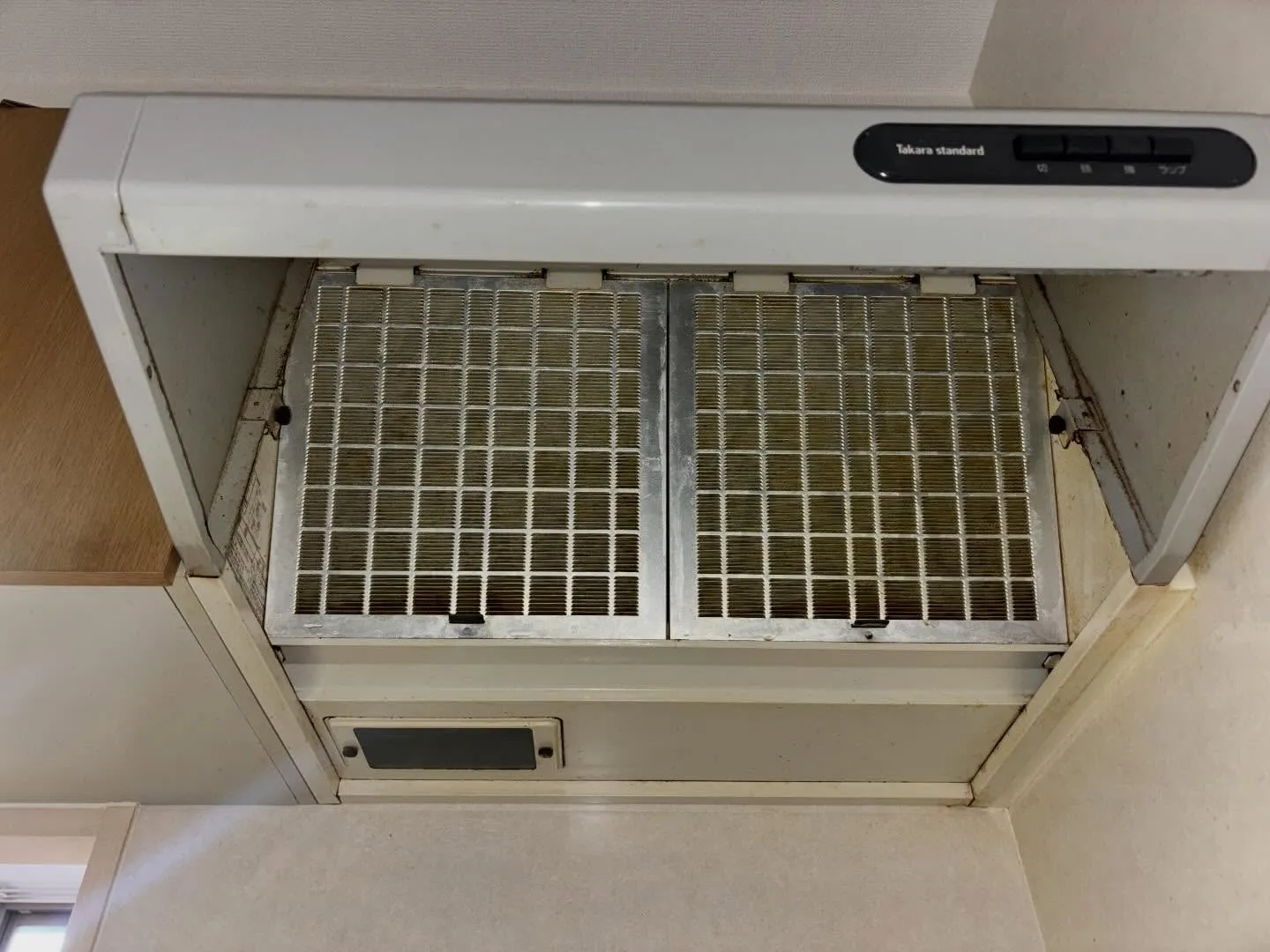 その油汚れ、もう悩まなくて大丈夫です！あなたのキッチンをまる...