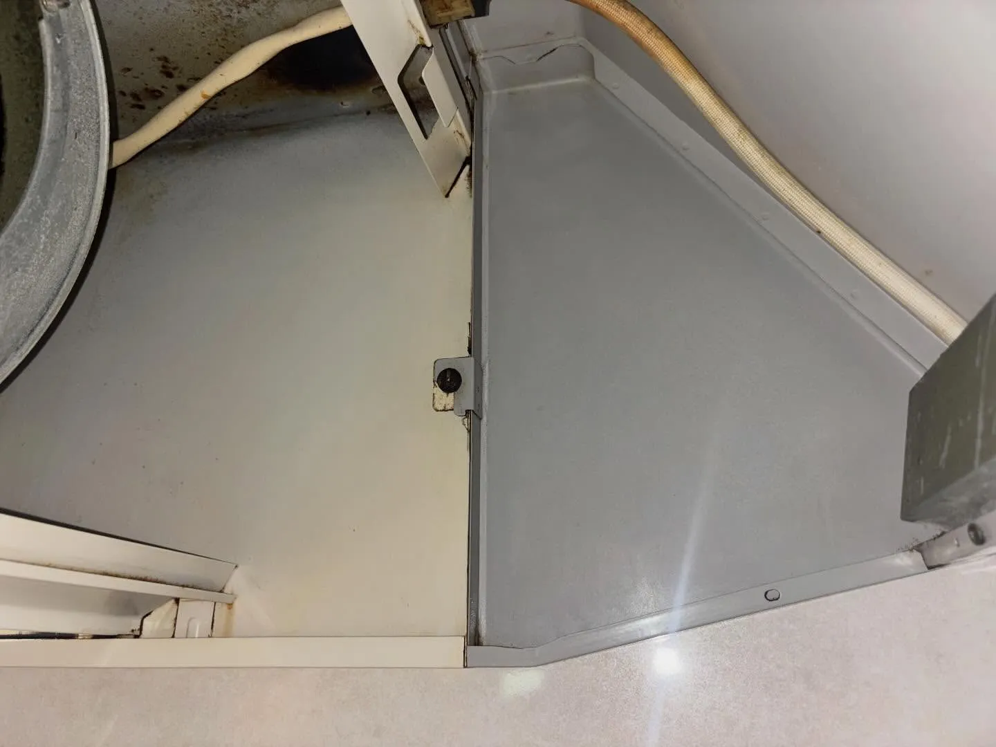 その油汚れ、もう悩まなくて大丈夫です！あなたのキッチンをまる...