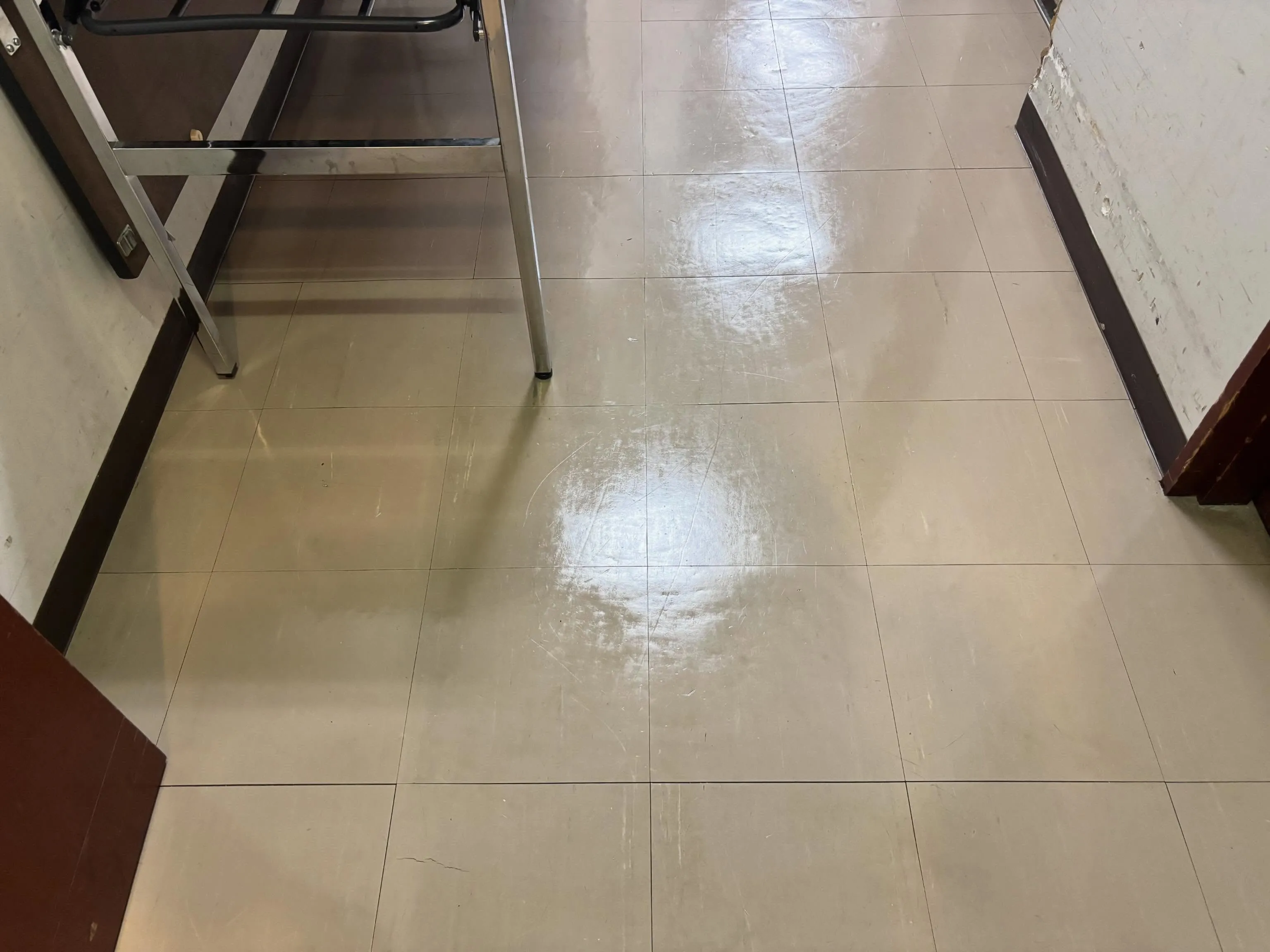 床の輝き、気持ちも一新。