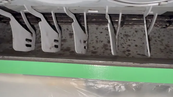 鼻にツンとくるエアコンの匂い、気になりませんか？