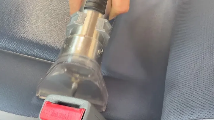 車の座席、気づかないうちに汚れが蓄積していませんか？